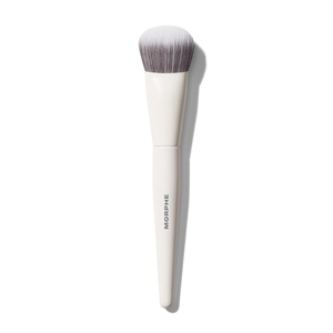 Morphe M242 Angled Bronzer Brush – Dense Makeup Brush for Soft Sculpting and Blending – Liquid & Cream Makeup Brushes for Natural Definition and Even Bronze Finish